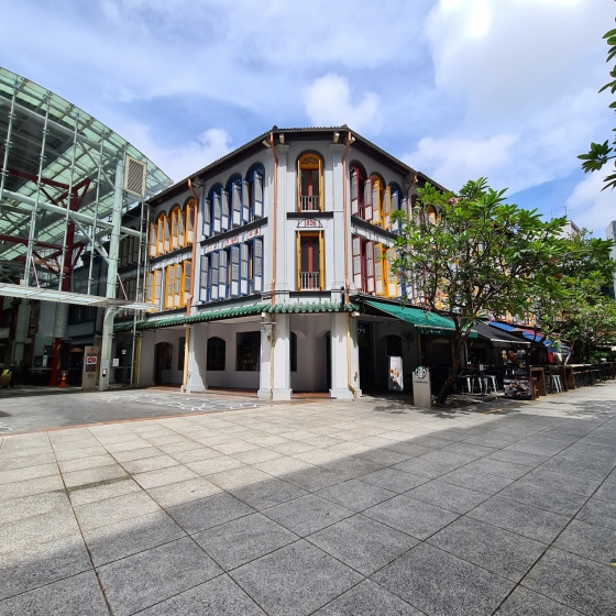 shop for rent in far east square