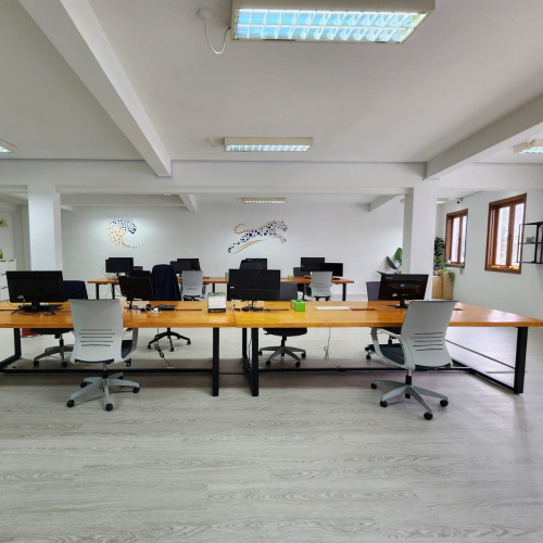 Renovated office in CBD for rent. Contact Dave Lee 97226361. Commercial property agent in Singapore. Founder of shophouseoffice.com