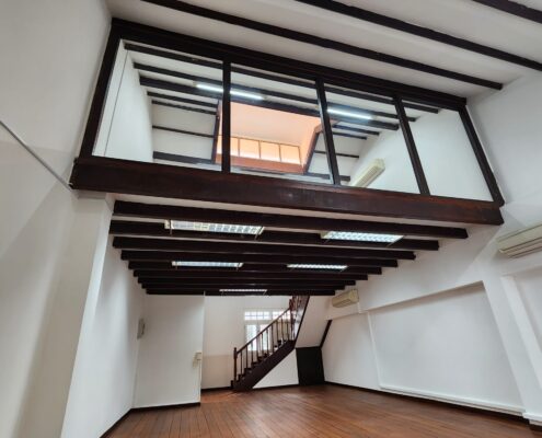 Shophouse rental on Tras street